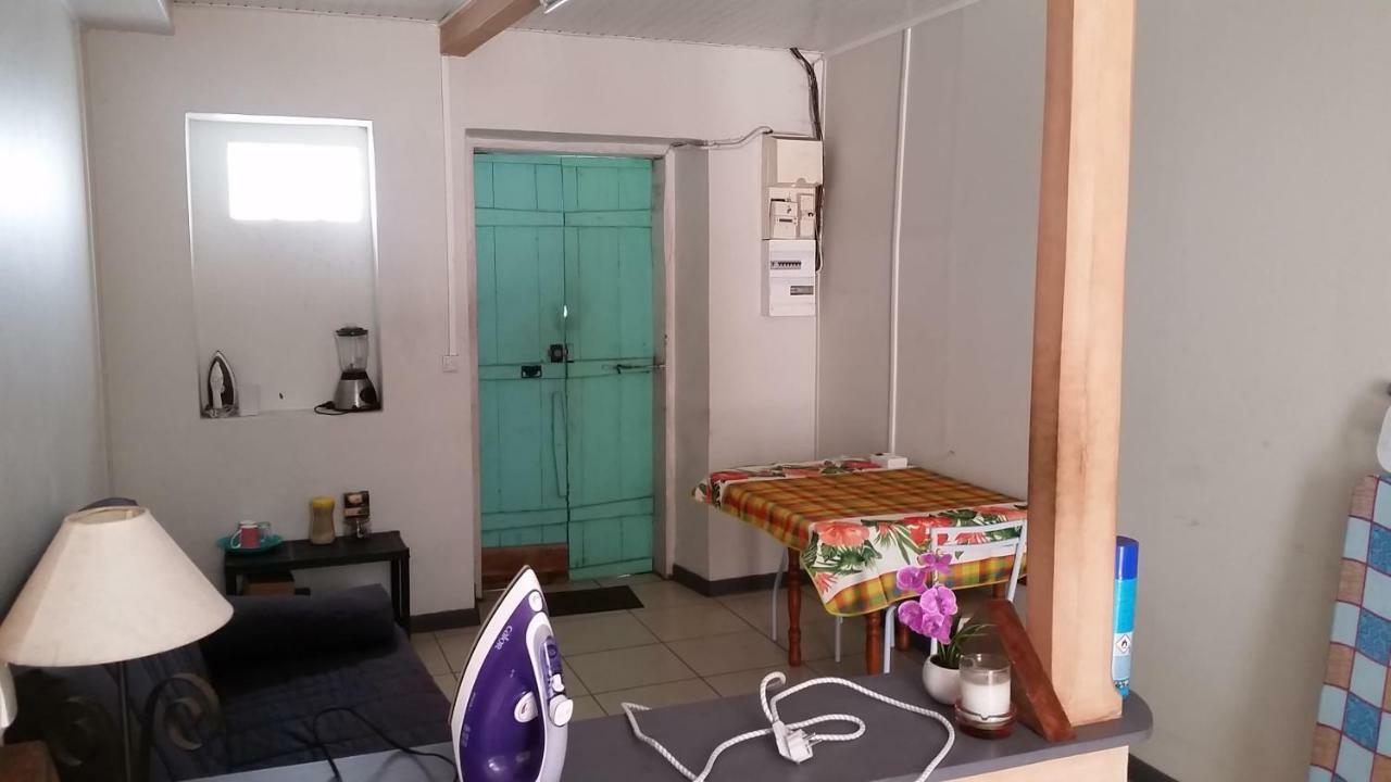 Chambre D'Hote A Saint-Pierre Exterior photo